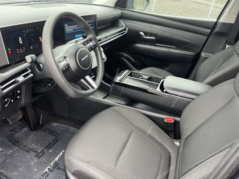 Certified 2025 Hyundai Tucson SEL AWD/4WD image 9