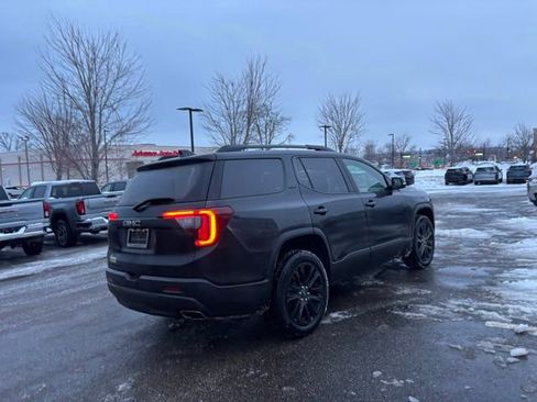 Used 2023 GMC Acadia SLT w/ Elevation Edition image 6