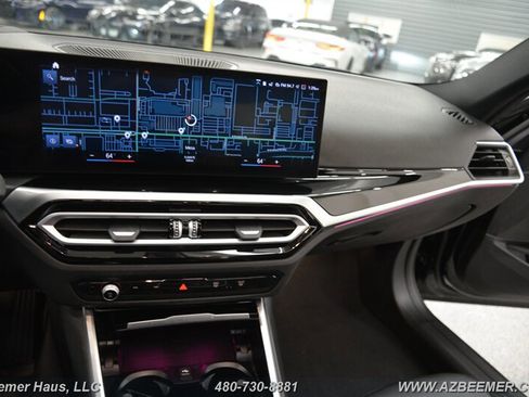 Used 2023 BMW 330i Sedan w/ Premium Package image 29