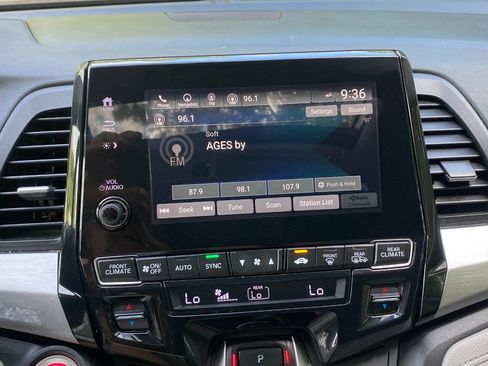 Used 2019 Honda Odyssey Touring image 34
