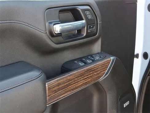 Certified 2022 Chevrolet Silverado 2500 High Country w/ Technology Package image 30