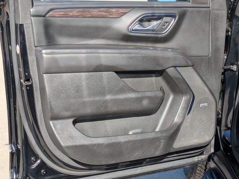 Used 2024 Chevrolet Tahoe LT image 12