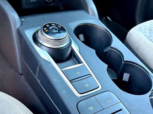 Used 2021 Ford Escape SE w/ SE Sport Appearance Package FWD image 17