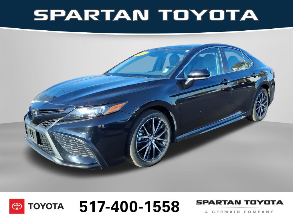 Used 2024 Toyota Camry SE AWD/4WD image 1