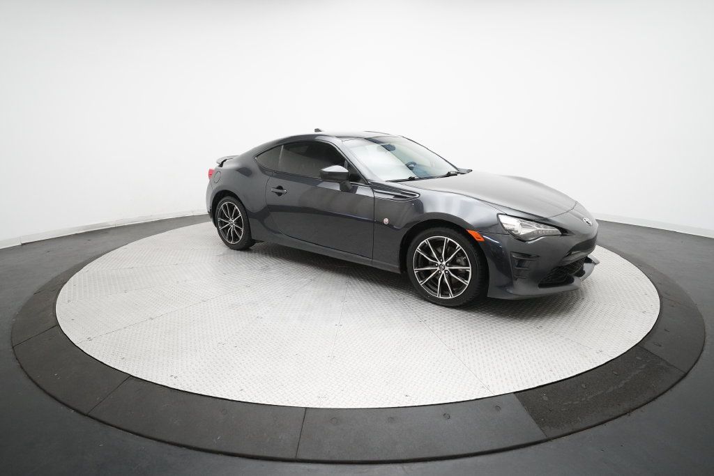 Used 2017 Toyota 86 RWD image 32