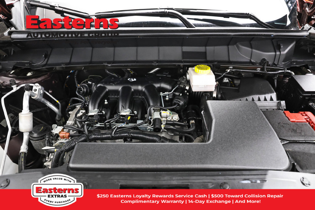 Used 2024 Nissan Pathfinder SV AWD/4WD image 8