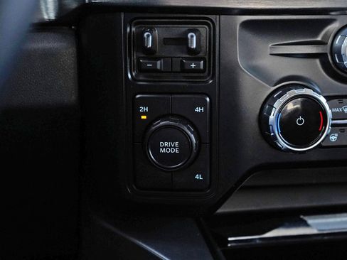 Used 2024 Ford F250 Lariat image 27