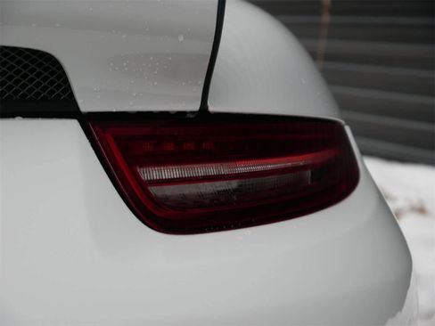 Used 2016 Porsche 911 GT3 RS image 8