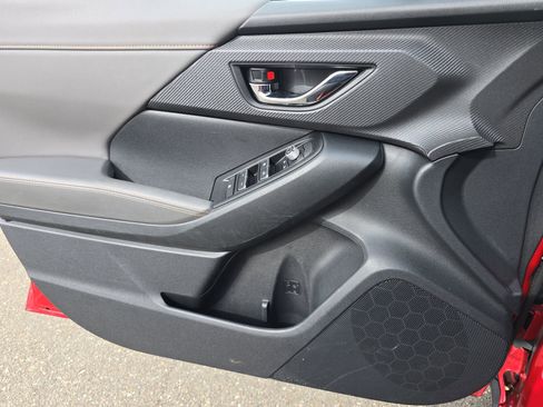 Used 2024 Subaru Crosstrek 2.5i Limited image 33