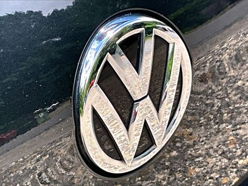 Used 2015 Volkswagen GTI S FWD image 31