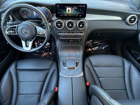 Used 2022 Mercedes-Benz GLC 300 image 17