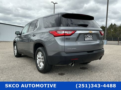Used 2019 Chevrolet Traverse LS image 3