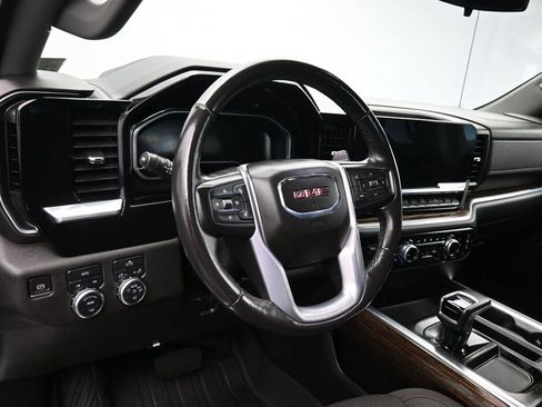 Used 2022 GMC Sierra 1500 Elevation w/ Preferred Package AWD/4WD image 14