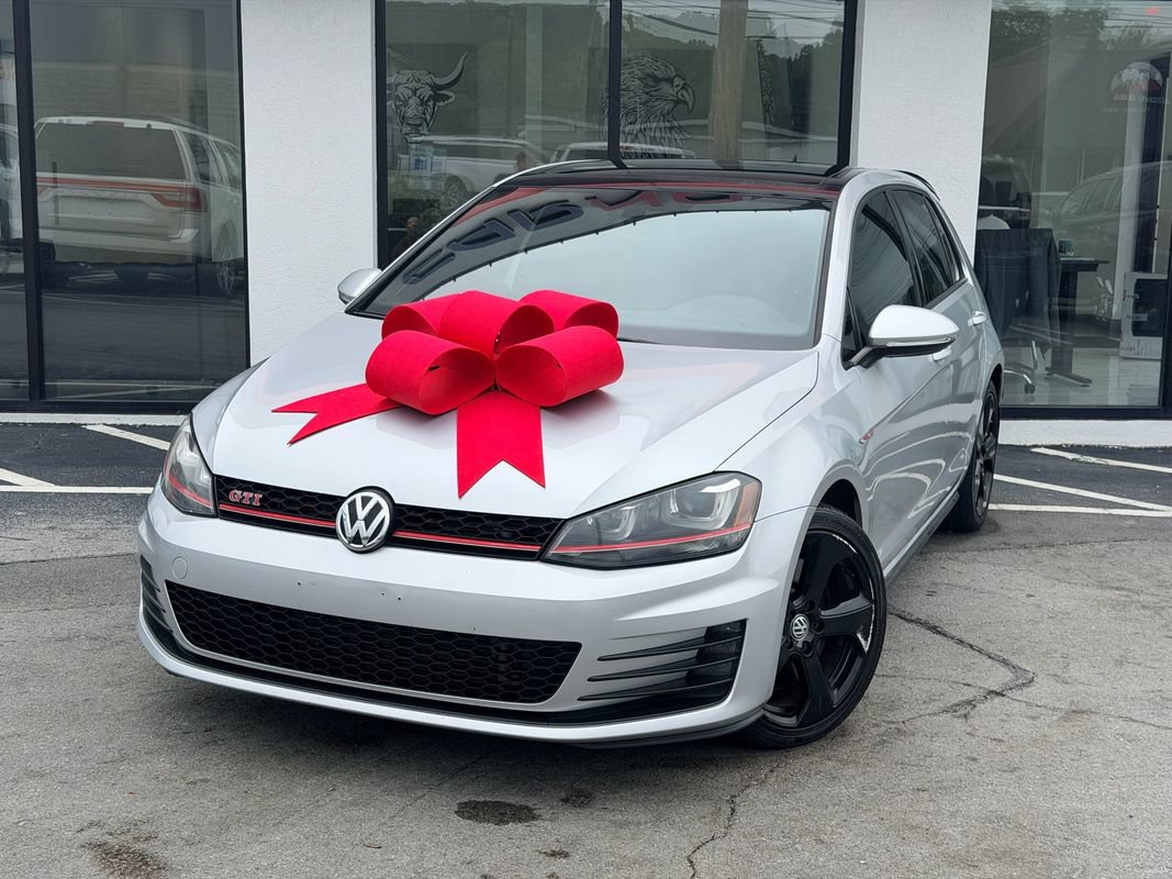 Used 2017 Volkswagen GTI SE FWD image 1
