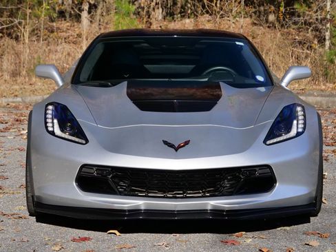 Used 2016 Chevrolet Corvette Z06 w/ 3LZ Preferred Equipment Group image 5