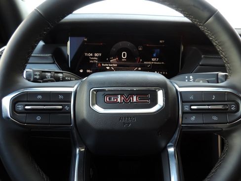Used 2025 GMC Acadia Elevation FWD image 24