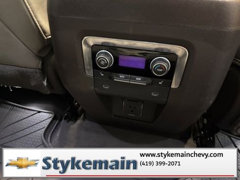 Used 2021 Chevrolet Tahoe LT w/ LT Signature Package image 18