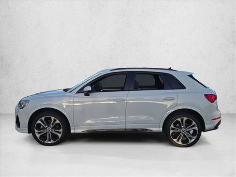 Used 2022 Audi Q3 2.0T Premium Plus w/ Premium Plus Package AWD/4WD image 8