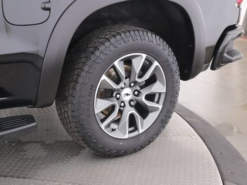 Used 2023 Chevrolet Silverado 1500 RST w/ Protection Package AWD/4WD image 14
