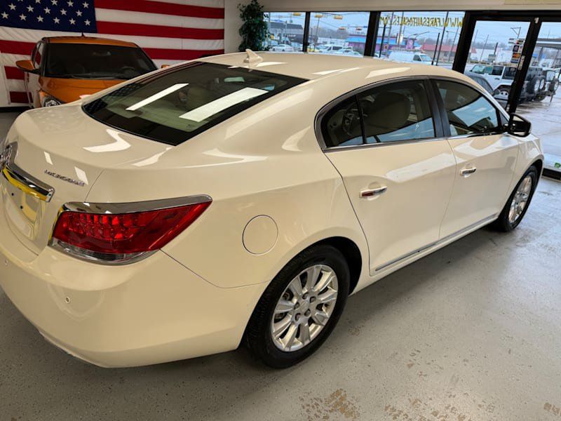Used 2012 Buick LaCrosse Convenience FWD image 6