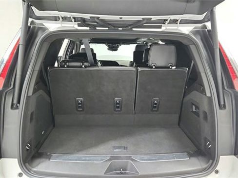 Used 2021 Cadillac Escalade Premium Luxury Platinum w/ Heavy-Duty Trailer Package image 20