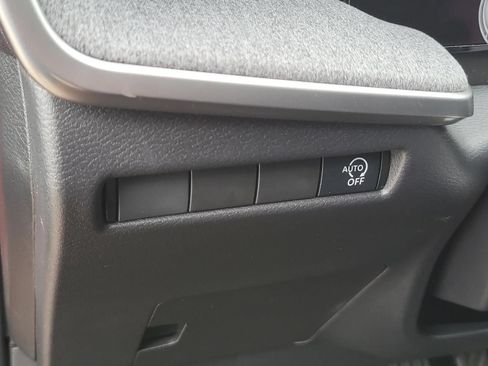 New 2026 Nissan Kicks SV w/ Cold Weather Package FWD image 17