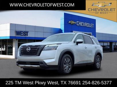 Used 2024 Nissan Pathfinder SV