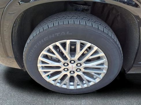 Used 2025 GMC Acadia Denali w/ LPO, Floor Liner Package image 28