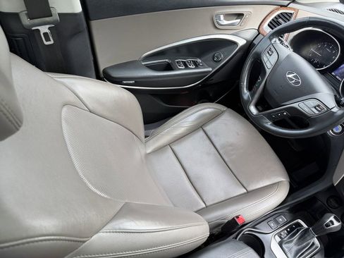 Used 2018 Hyundai Santa Fe Sport w/ 2.4L Tech Package 04 FWD image 31