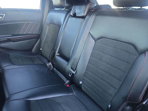 Used 2022 Ford Edge ST-Line w/ Class II Trailer Tow Package image 14