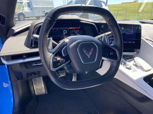 Used 2021 Chevrolet Corvette Stingray Preferred Cpe w/ Engine Appearance Package RWD image 9