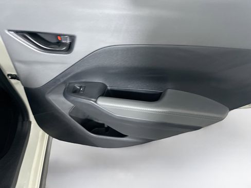 Used 2024 Subaru Crosstrek 2.0i Premium image 27