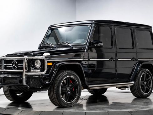 Used 2017 Mercedes-Benz G 63 AMG 4MATIC image 2