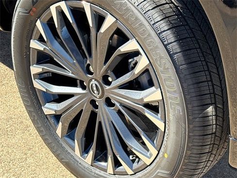 New 2026 Nissan Rogue Platinum w/ Tech Package image 11