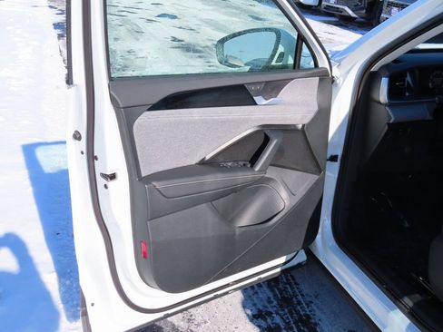New 2026 Volkswagen Tiguan S FWD image 18