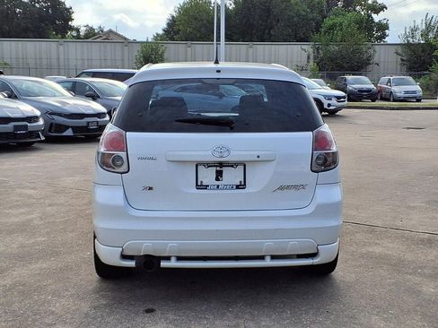 Used 2008 Toyota Matrix XR w/ Extra Value Pkg 1 FWD image 8