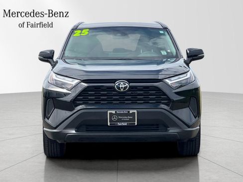 Used 2025 Toyota RAV4 XLE AWD/4WD image 10