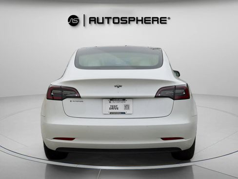 Used 2020 Tesla Model 3 Standard Range Plus image 8