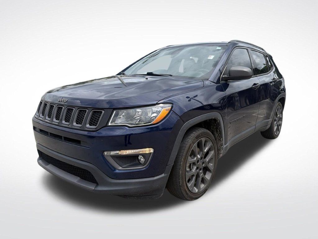 Used 2021 Jeep Compass Latitude FWD image 3