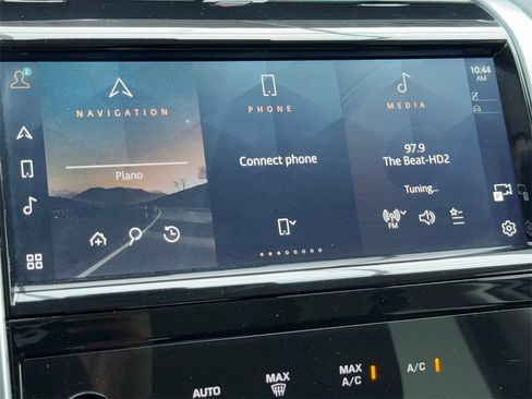 Used 2022 Land Rover Discovery Sport S image 25