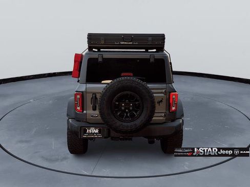 Used 2024 Ford Bronco Wildtrak image 8