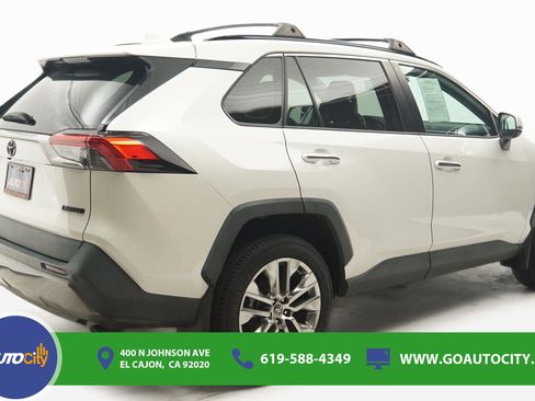 Used 2021 Toyota RAV4 Limited FWD image 6