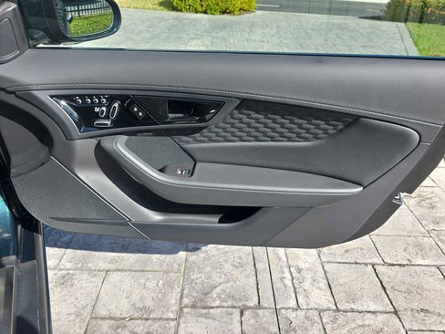 Used 2024 Jaguar F-TYPE R image 19