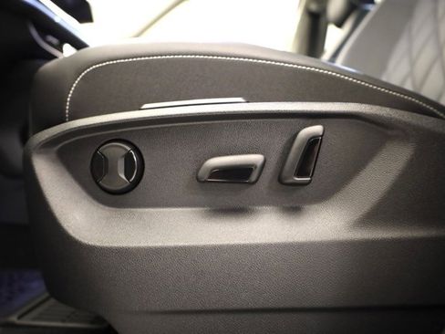 New 2026 Volkswagen Atlas SEL Premium R-Line image 11