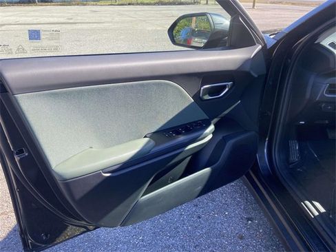 New 2025 Kia K4 EX image 13