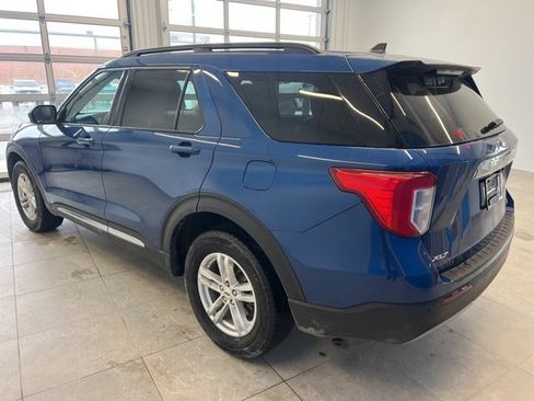 Used 2023 Ford Explorer XLT w/ Equipment Group 202A image 7