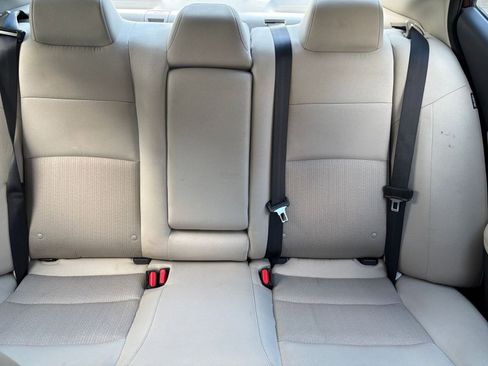 Used 2025 Nissan Altima 2.5 SV FWD image 33