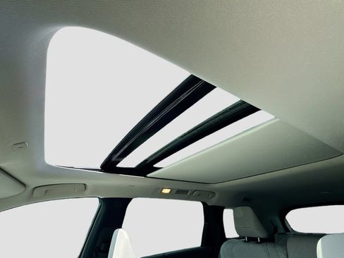 Certified 2026 INFINITI QX60 Luxe w/ Cargo Package FWD image 24