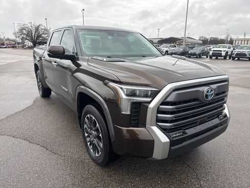 Used 2023 Toyota Tundra Limited image 7