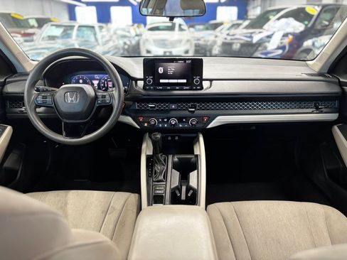 Used 2023 Honda Accord EX image 23